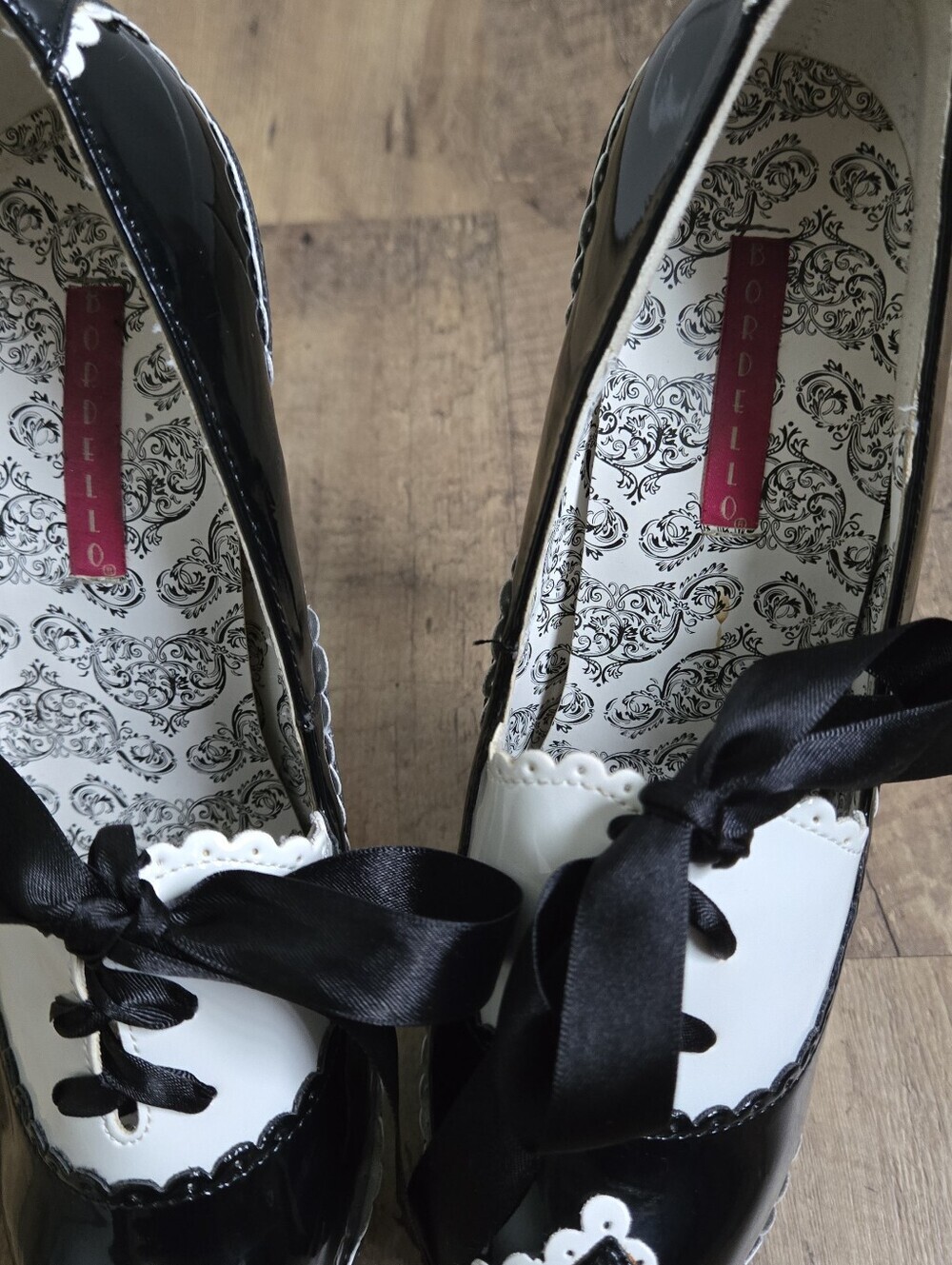 Bordello Teeze-01 Black And White High Heel Platform Pumps Shoes - Picture 10 of 16